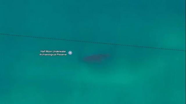Viral Kapal Besar Karam Tertangkap Kamera Google Maps di Pantai Cikembang
